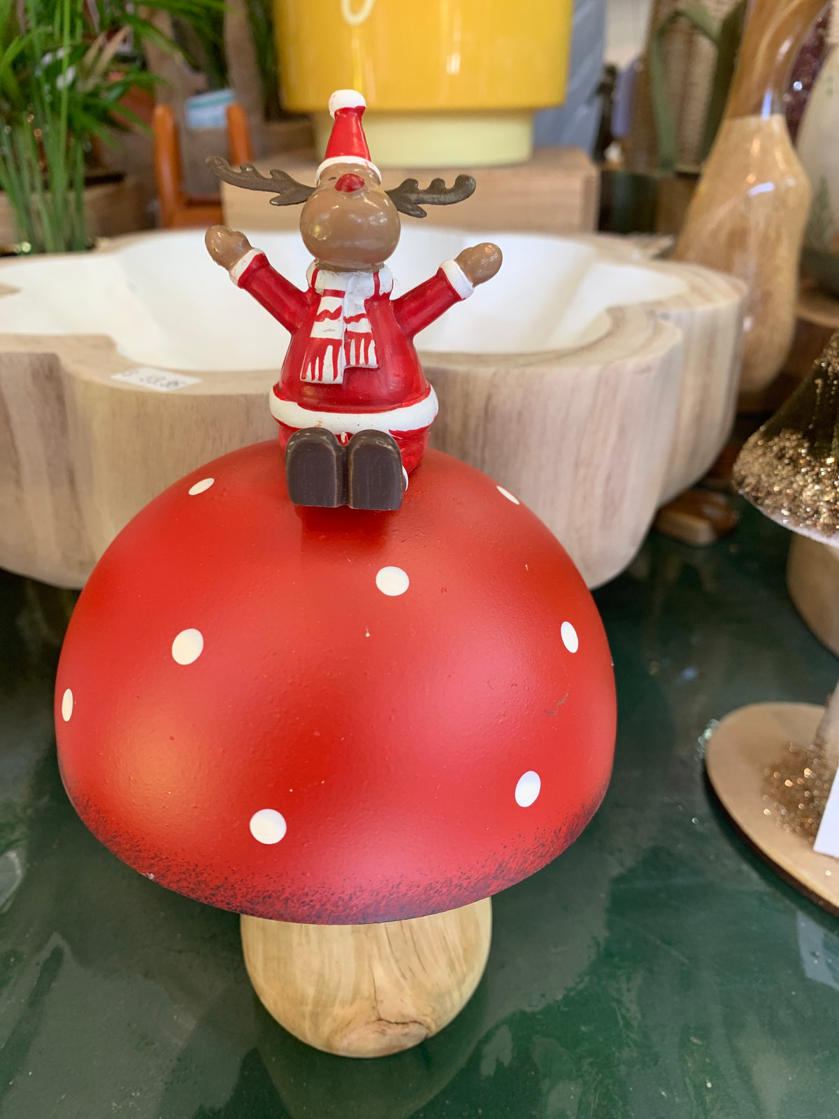 Reindeer on Mushroom